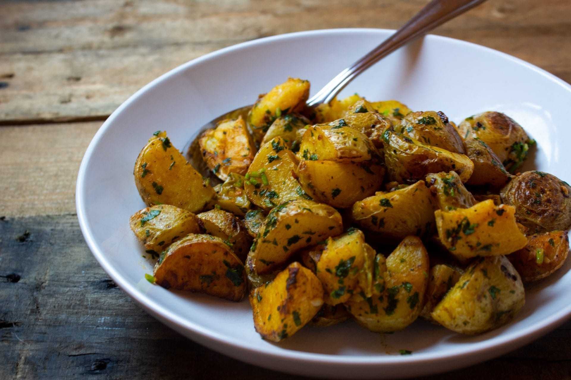 Roasted Potatoes with Garlic, Lemon, and Cilantro (Batata Hara)