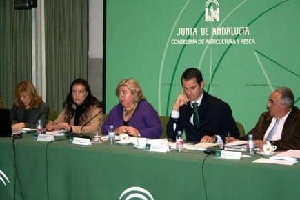 world-andalusia-announces-working-group-on-olive-oil-quality-standards-olive-oil-times-reunionconsectoroleicola2