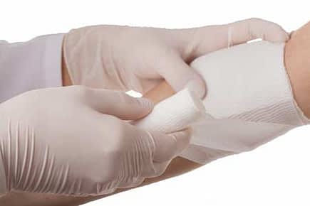 Hydroxytyrosol and Oleuropein Enhance Healing Power of Human Stem Cells