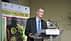 Francesco Visioli spricht auf der Internationalen Konferenz zu Lebensmittelwerten vor einem Präsentationshintergrund. – Olive Oil Times