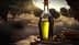 Mit Olivenöl gefüllte Glasflasche neben einer kleinen Schale mit Oliven auf einer Holzoberfläche. – Olive Oil Times