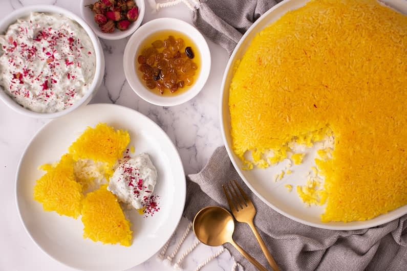 Persian Tahdig with Mast-o-Khiar (Cucumber Yogurt Sauce)