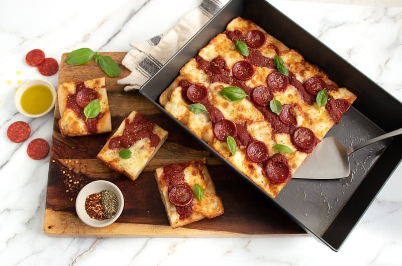 Detroit-Style Pizza with EVOO Crust