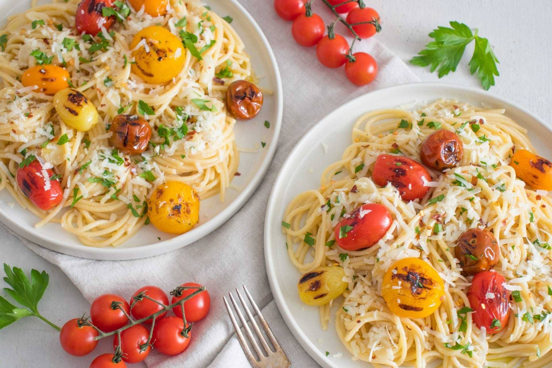 Pasta Aglio e Olio met Gegrilde Tomaten
