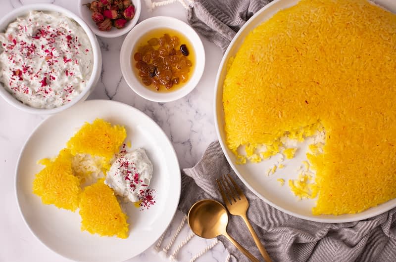 persian-tahdig-with-mastokhiar-cucumber-yogurt-sauce-olive-oil-times-persian-tahdig-with-mastokhiar-cucumber-yogurt-sauce