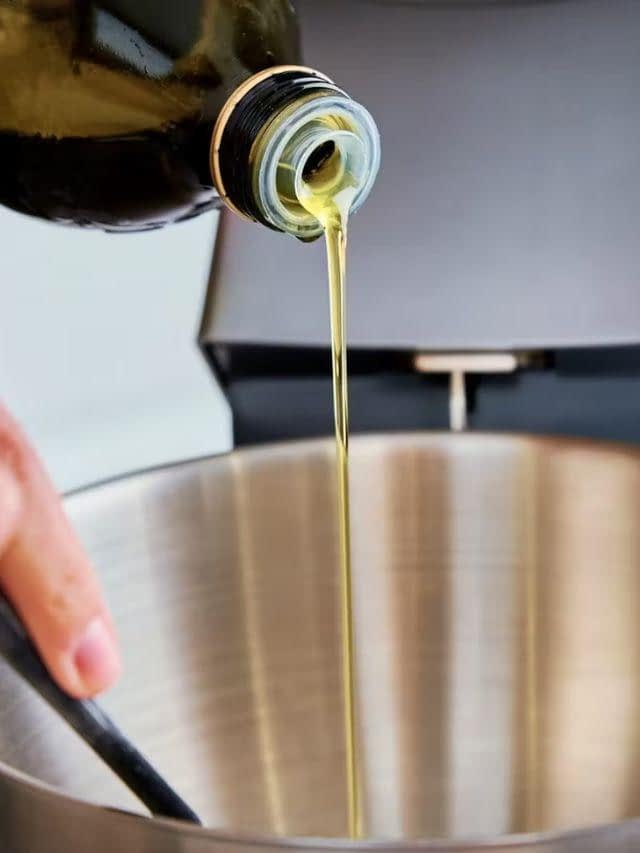 Use Extra Virgin Olive Oil for Healthy and Delicious Baking