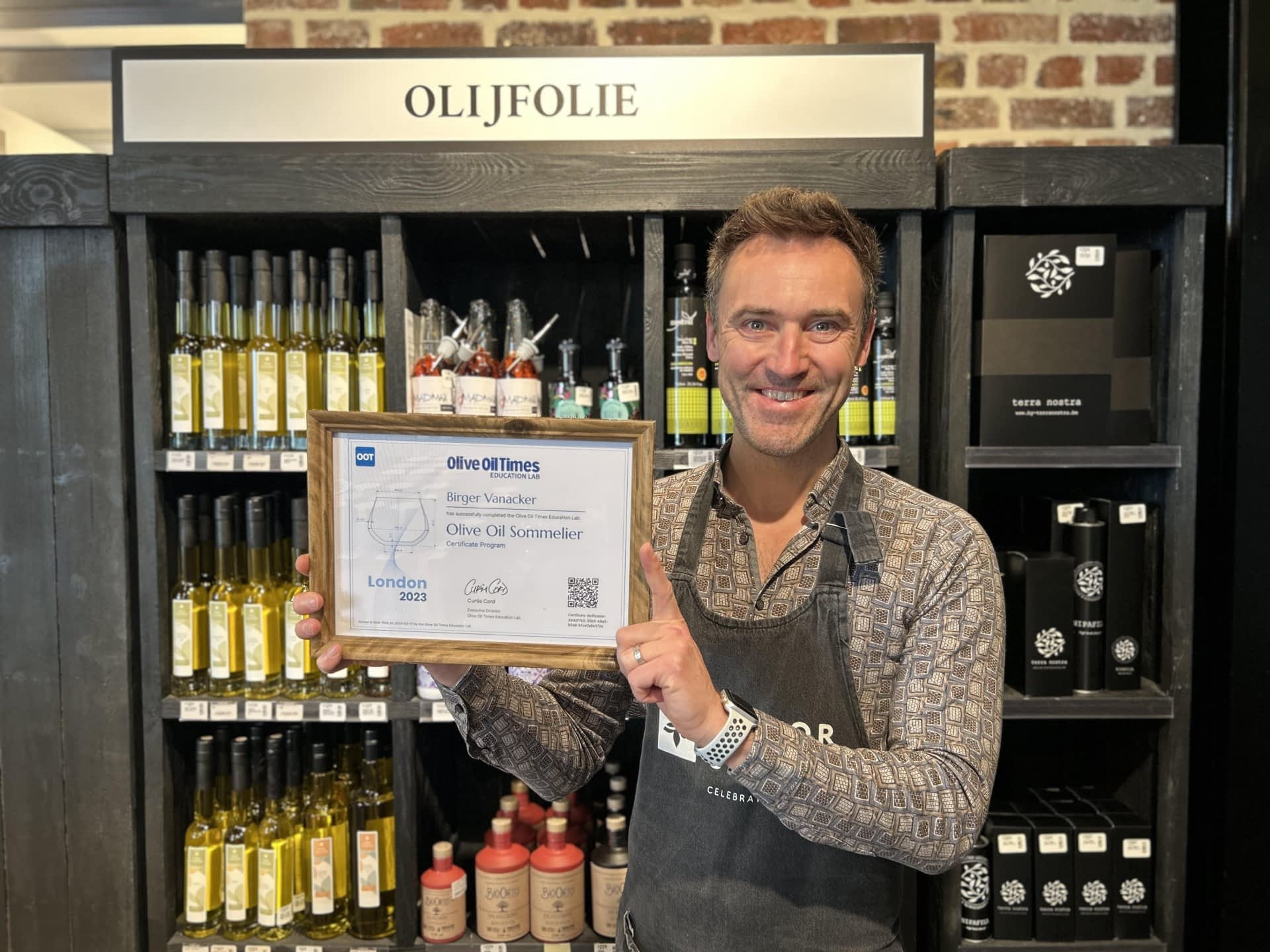 europe-cooking-with-olive-oil-tasting-olive-oil-31-complete-sommelier-certification-course-in-london-olive-oil-times