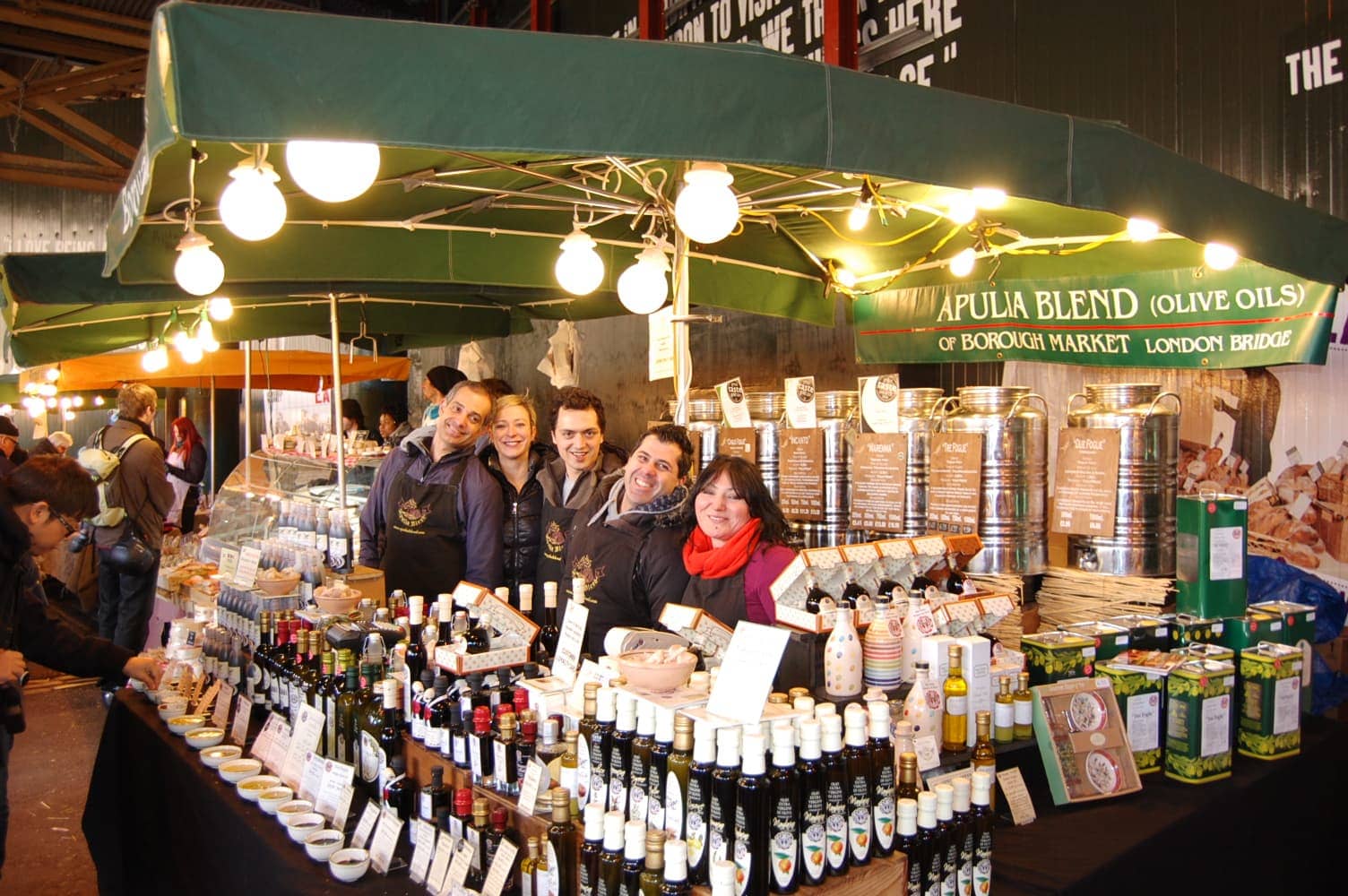 europe-business-troisième génération-producteur-apporte-les-meilleures-huiles-d'olive-au-monde-à-london-olive-oil-times