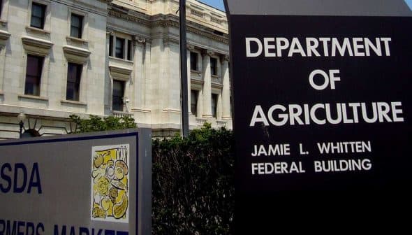 Sign for the Department of Agriculture at the Jamie L. Whitten Federal Building. - Olive Oil Times