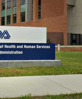 Sign for the U.S. Department of Health and Human Services Food and Drug Administration outside a building. - Olive Oil Times