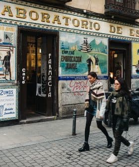 Storefront of Laboratorio de Especialidades Juanse with decorative tiles and signage in a city setting. - Olive Oil Times