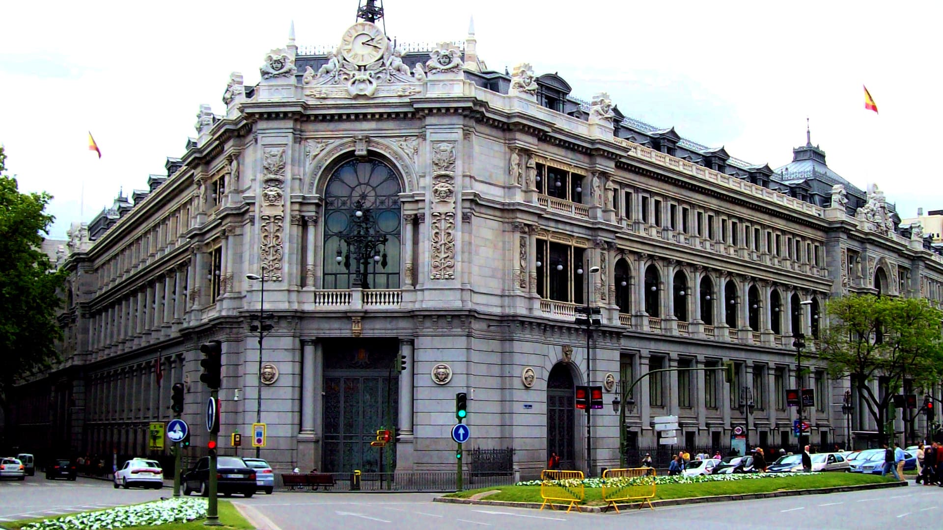 西班牙银行将持续的通货膨胀归因于橄榄油价格飙升- Olive Oil Times