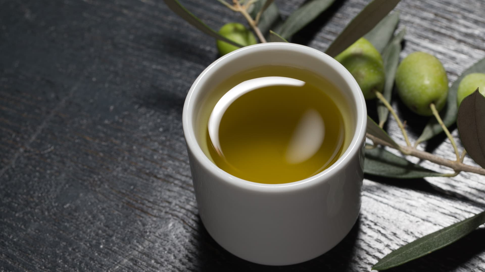 Study Links Oleic Acid to Stronger Immune Response in Cancer Patients