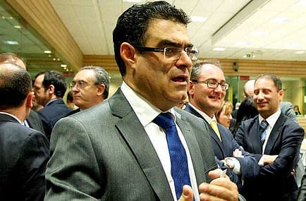 Europa-Zypern-betrachtet-sein-eigenes-Cruet-Verbot-Olivenöl-mal-zypriotischen-Landwirtschaftsminister-nicos-kouyialis